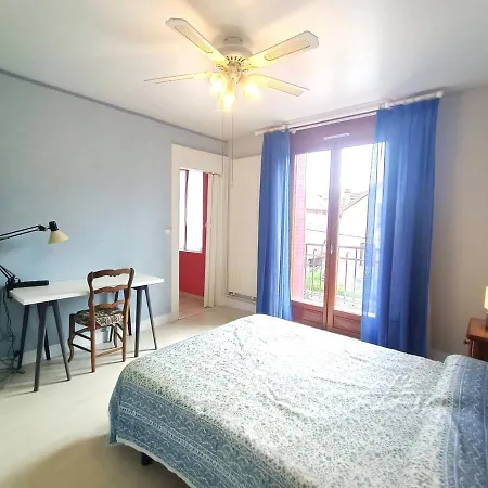 아파트 Spacieux T3 A Entre Et Avec Balcon Et Wi-fi ! - Fr-1-555-62
